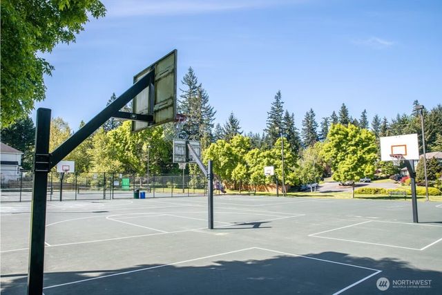 24341 SE 42nd Place, Issaquah, WA 98029