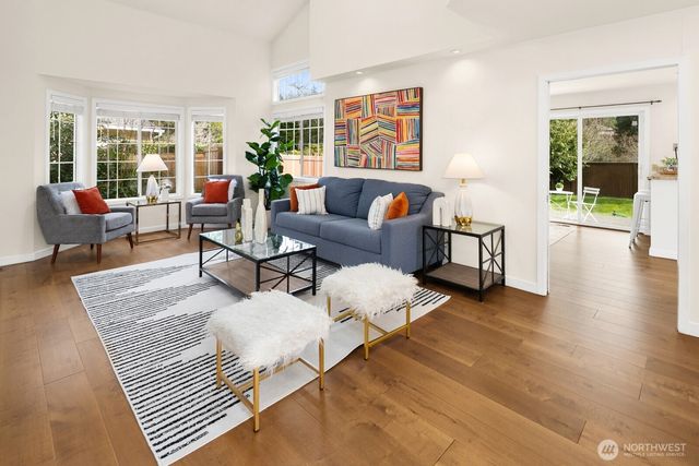 24341 SE 42nd Place, Issaquah, WA 98029