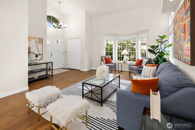 24341 SE 42nd Place, Issaquah, WA 98029