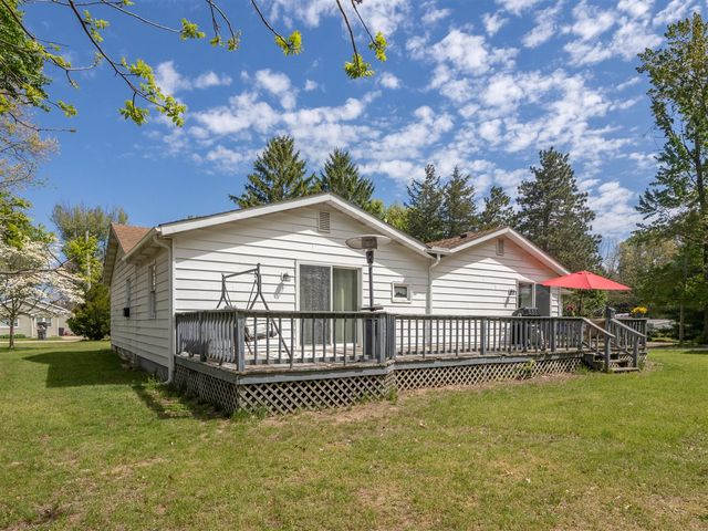 45523 Eleanor Drive, Decatur, MI 49045