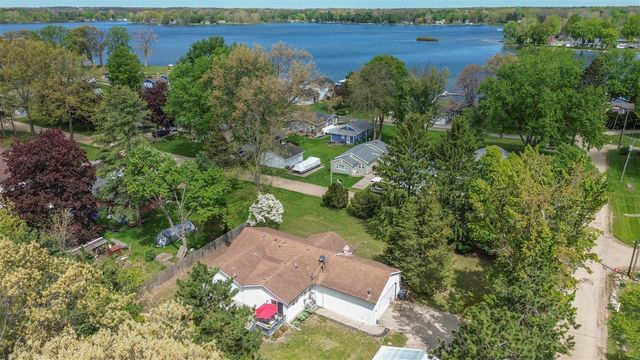 45523 Eleanor Drive, Decatur, MI 49045