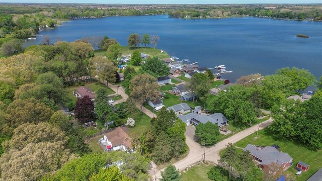 45523 Eleanor Drive, Decatur, MI 49045