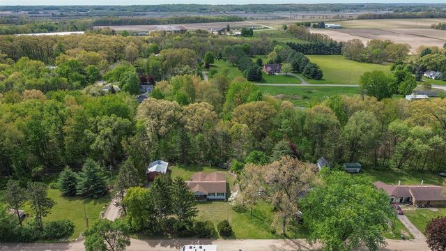 45523 Eleanor Drive, Decatur, MI 49045