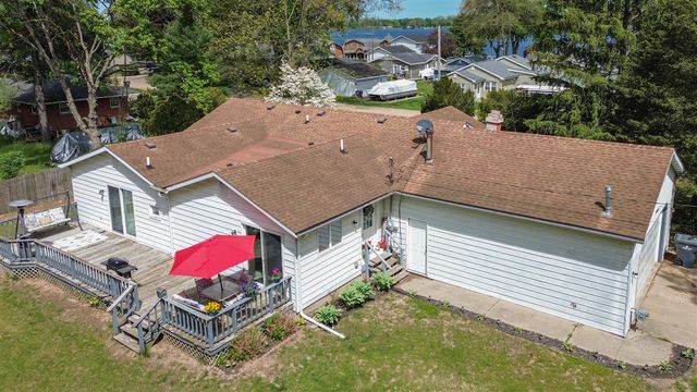 45523 Eleanor Drive, Decatur, MI 49045