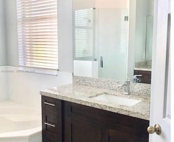 3965 NE 15th St, Homestead, FL 33033