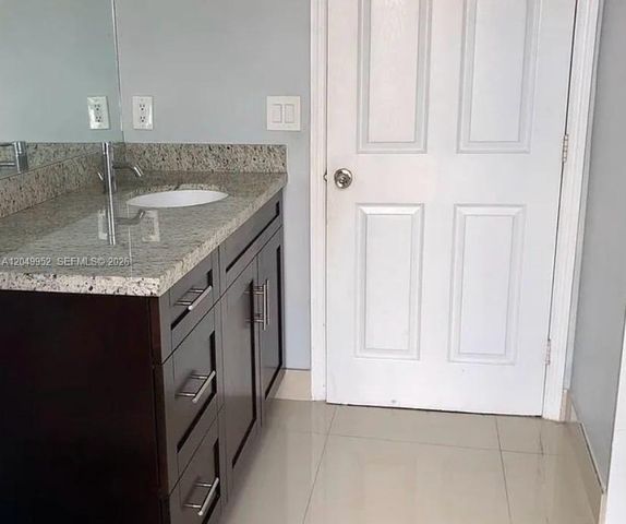 3965 NE 15th St, Homestead, FL 33033