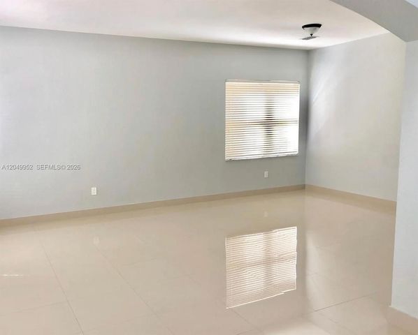 3965 NE 15th St, Homestead, FL 33033
