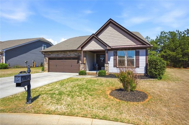 107 Silo Alley, Seneca, SC 29672