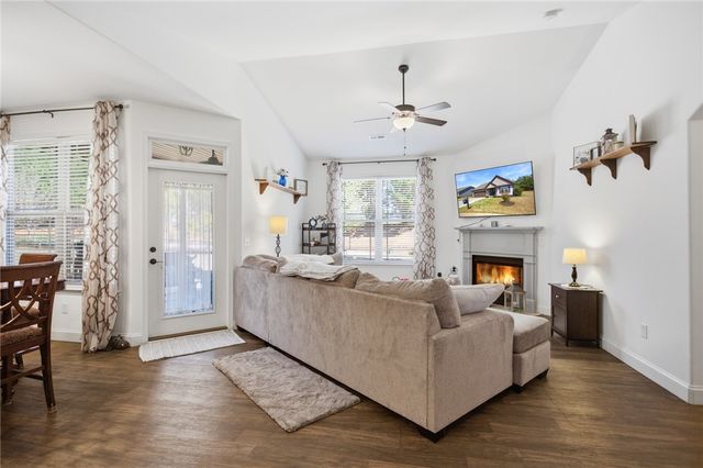 107 Silo Alley, Seneca, SC 29672