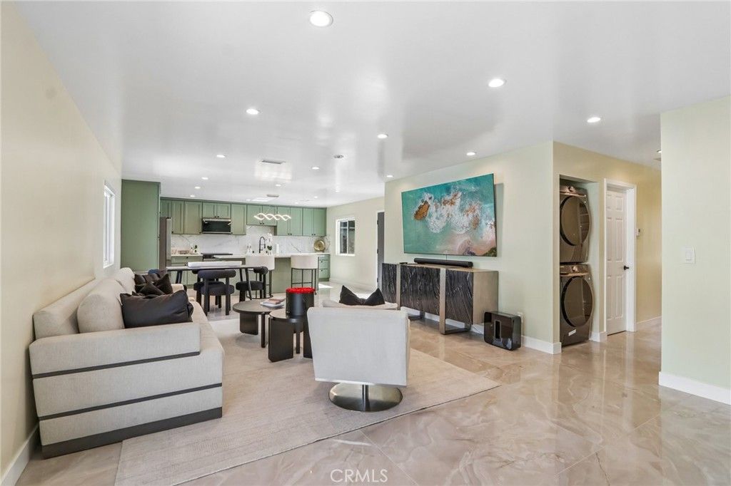 22241 Wyandotte Street, Canoga Park, CA 91303 — photo 2