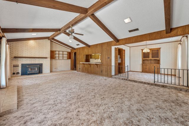 801 S Texas Street, De Leon, TX 76444