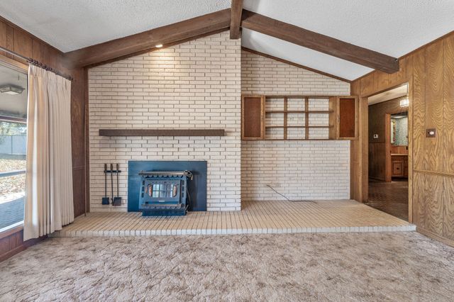 801 S Texas Street, De Leon, TX 76444