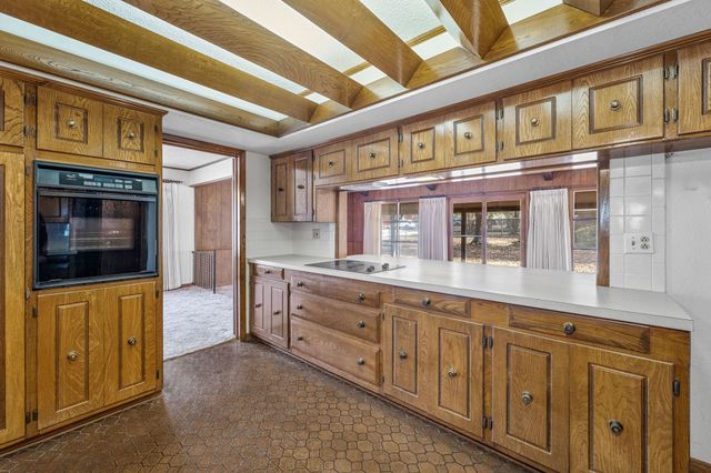 801 S Texas Street, De Leon, TX 76444