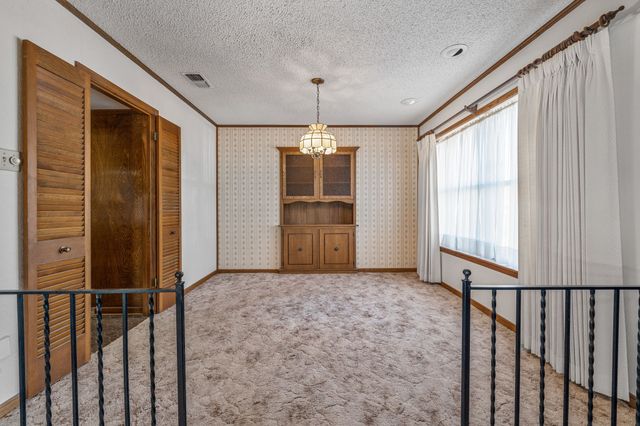 801 S Texas Street, De Leon, TX 76444