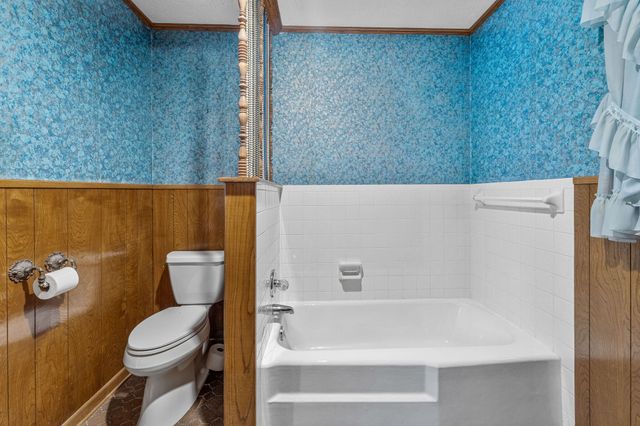 801 S Texas Street, De Leon, TX 76444