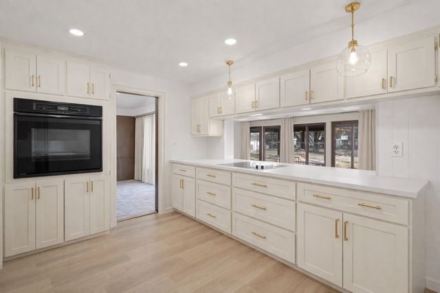 801 S Texas Street, De Leon, TX 76444