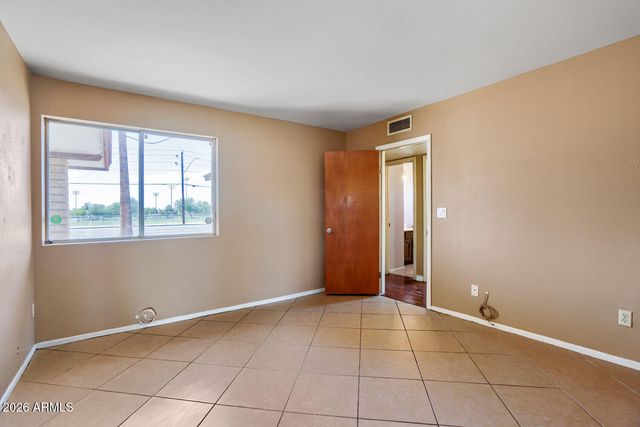 19635 N 19TH Avenue, Phoenix, AZ 85027