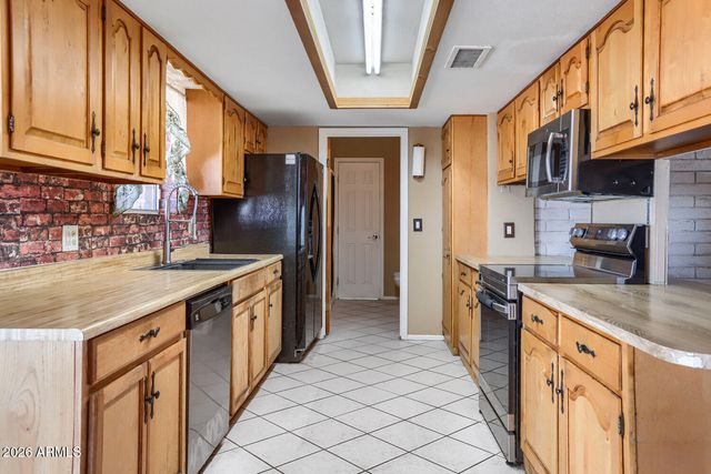 19635 N 19TH Avenue, Phoenix, AZ 85027