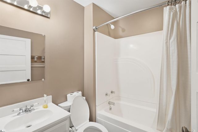 3 Littlejohn Street, Inman, SC 29349