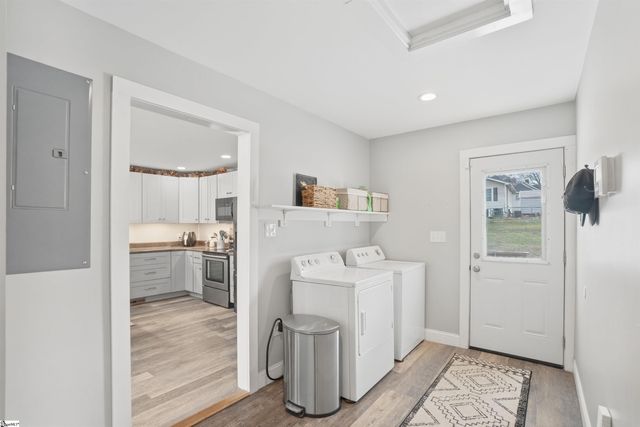 3 Littlejohn Street, Inman, SC 29349