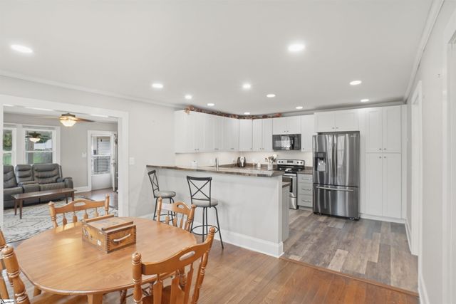 3 Littlejohn Street, Inman, SC 29349