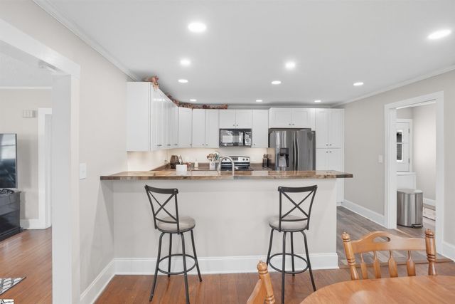 3 Littlejohn Street, Inman, SC 29349