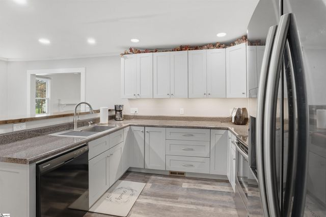 3 Littlejohn Street, Inman, SC 29349