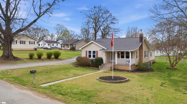 3 Littlejohn Street, Inman, SC 29349