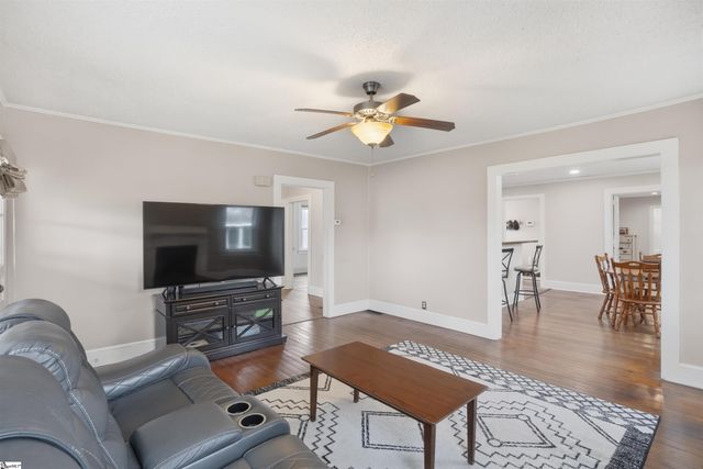 3 Littlejohn Street, Inman, SC 29349