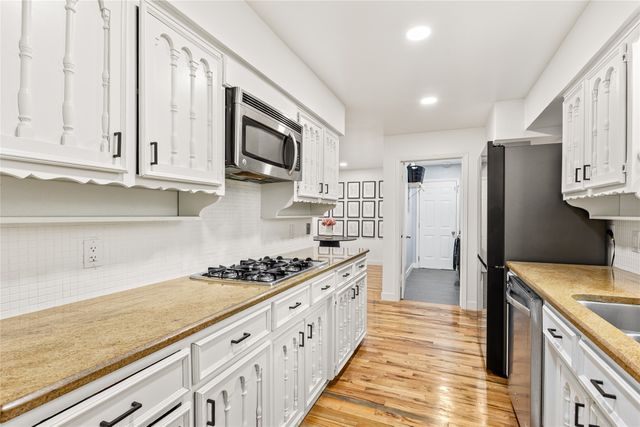 2304 babalos Lane, Dallas, TX 75228