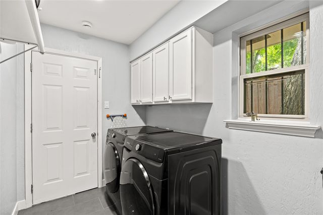 2304 babalos Lane, Dallas, TX 75228