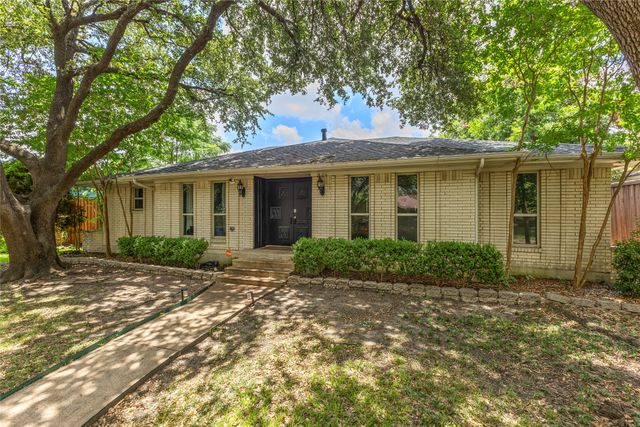 2304 babalos Lane, Dallas, TX 75228