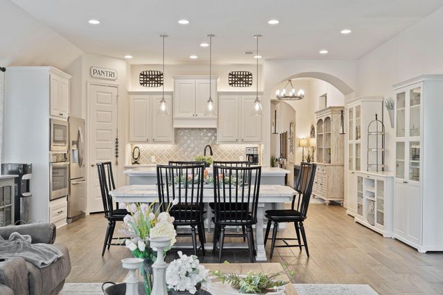 8137 Tyrell Heights Dr, Magnolia, TX 77354
