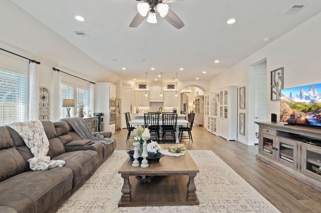 8137 Tyrell Heights Dr, Magnolia, TX 77354