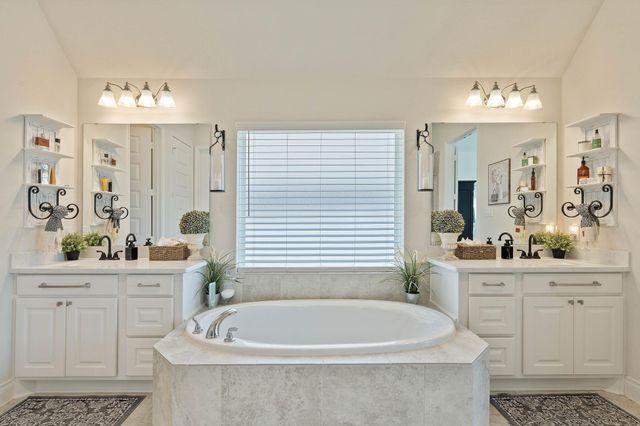 8137 Tyrell Heights Dr, Magnolia, TX 77354