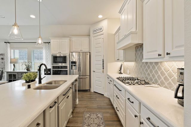 8137 Tyrell Heights Dr, Magnolia, TX 77354