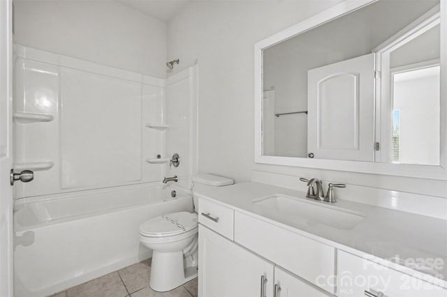 10016 Hemingway Place, Charlotte, NC 28227