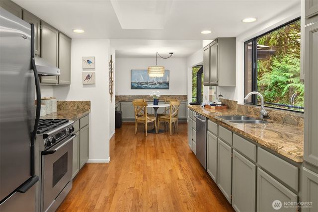 4429 E Mercer Way, Mercer Island, WA 98040