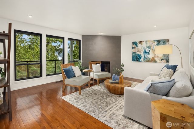 4429 E Mercer Way, Mercer Island, WA 98040