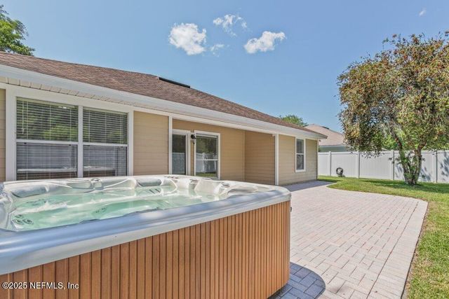 136 SOUTHERN GROVE Drive, St. Johns, FL 32259