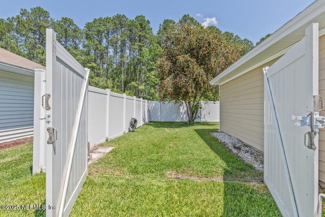 136 SOUTHERN GROVE Drive, St. Johns, FL 32259