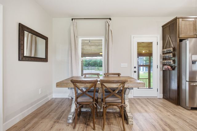 3760 Mealer Rd, Chapel Hill, TN 37034