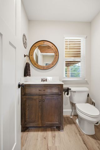 3760 Mealer Rd, Chapel Hill, TN 37034
