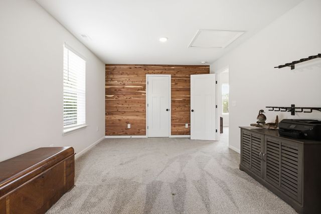 3760 Mealer Rd, Chapel Hill, TN 37034