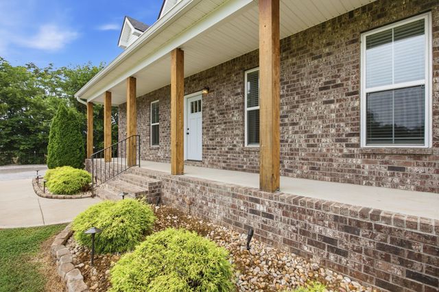 3760 Mealer Rd, Chapel Hill, TN 37034