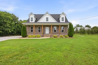 3760 Mealer Rd, Chapel Hill, TN 37034