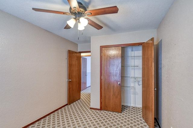 901 SE 36th Street, Moore, OK 73160