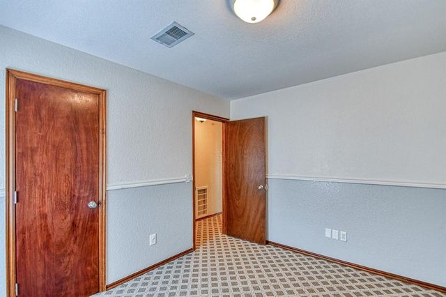 901 SE 36th Street, Moore, OK 73160