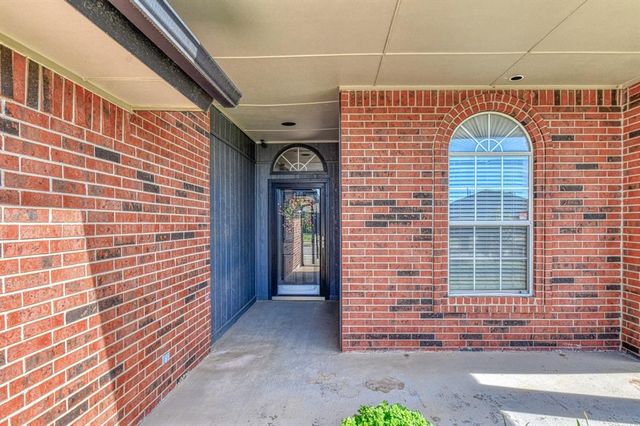 901 SE 36th Street, Moore, OK 73160