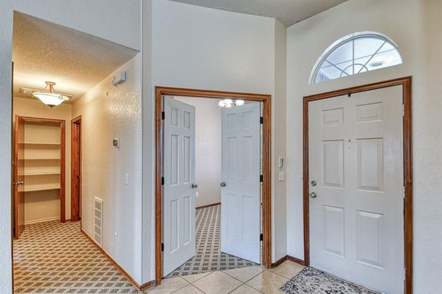 901 SE 36th Street, Moore, OK 73160